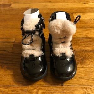 Ugg boots brand new never worn 6C toddler Girls